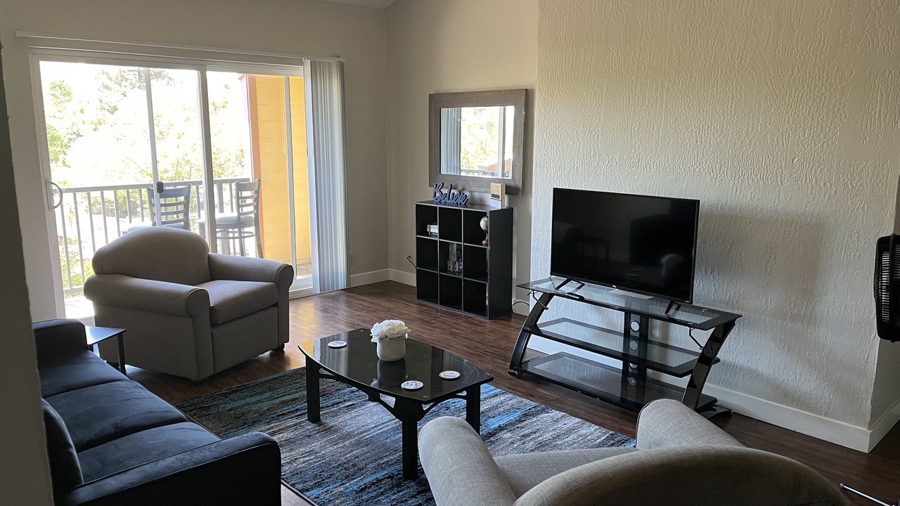 Photo of Livingroom in Pleasant Hill