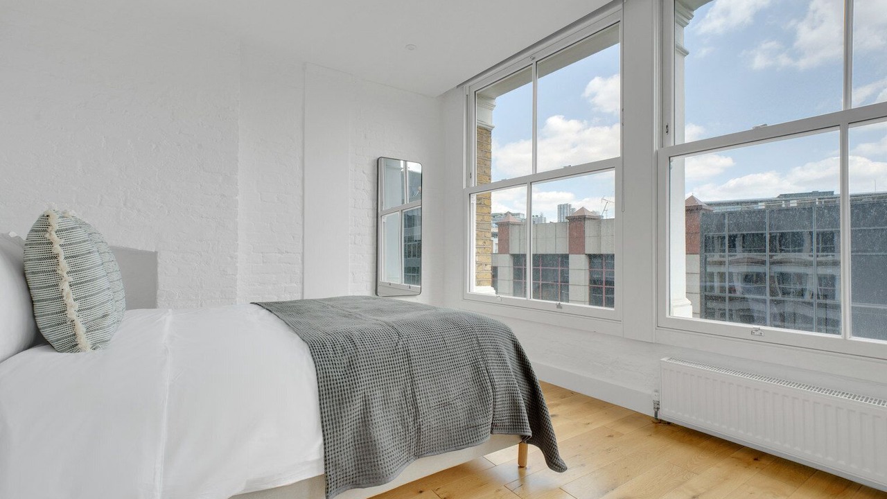 Photo of Bedroom in Farringdon