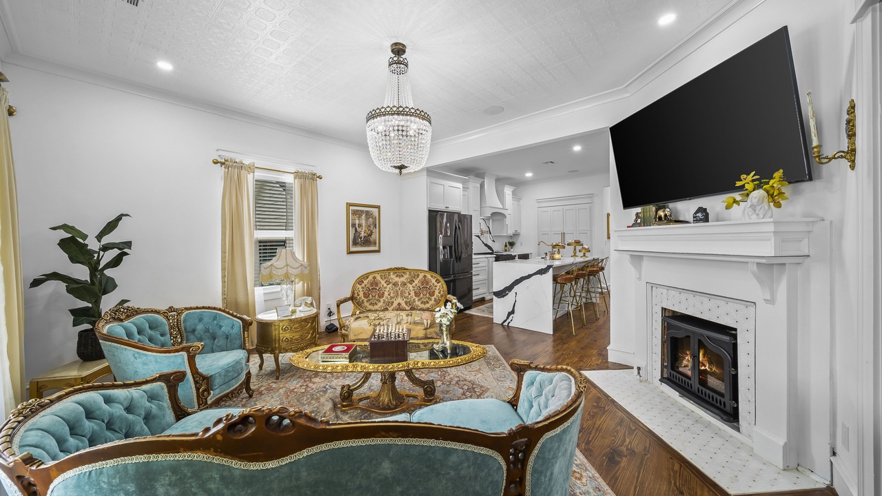 Photo of Livingroom in Broken Arrow