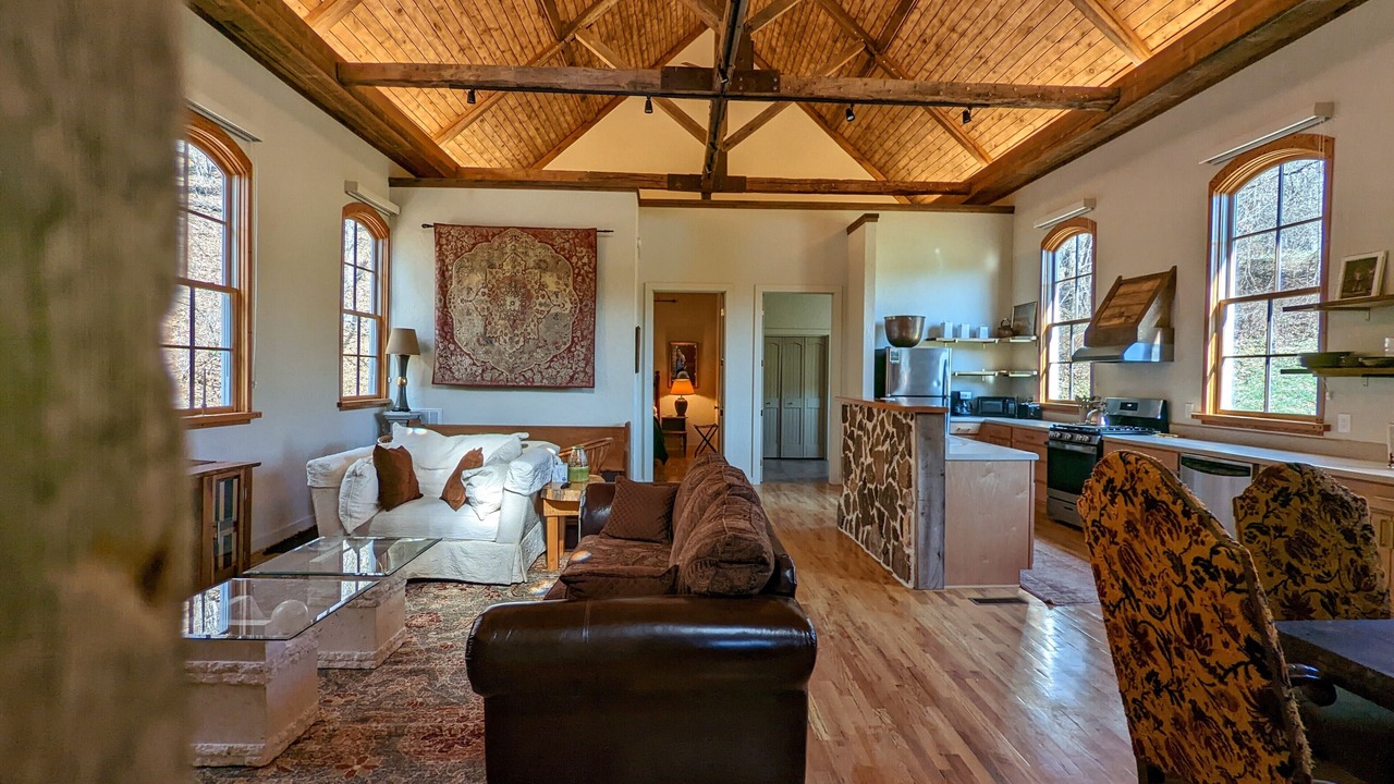 Photo of Livingroom in Boone