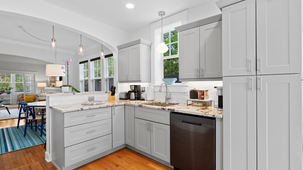 Photo of Kitchen in Flamingo Parks