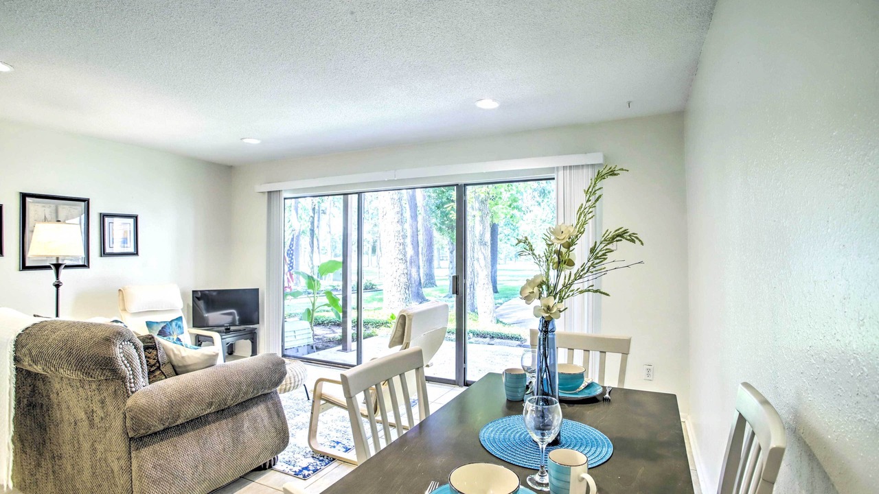 Photo of Livingroom in Walden on Lake Conroe