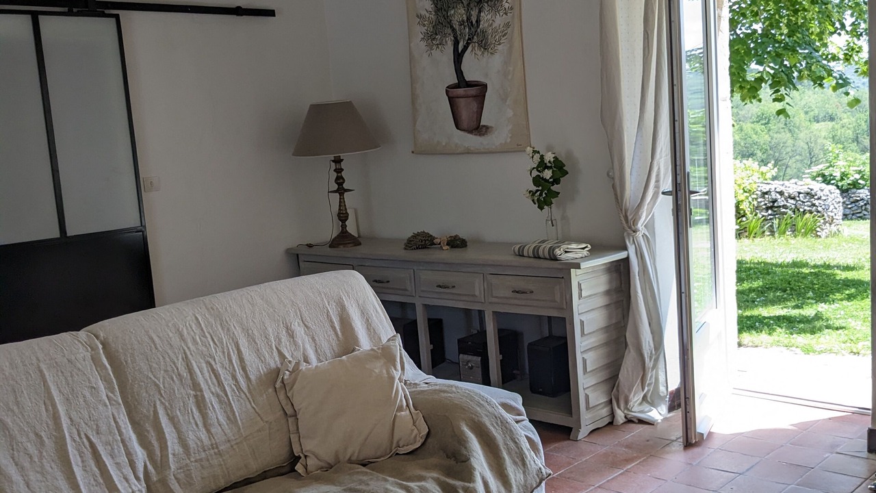 Photo of Livingroom in Laval