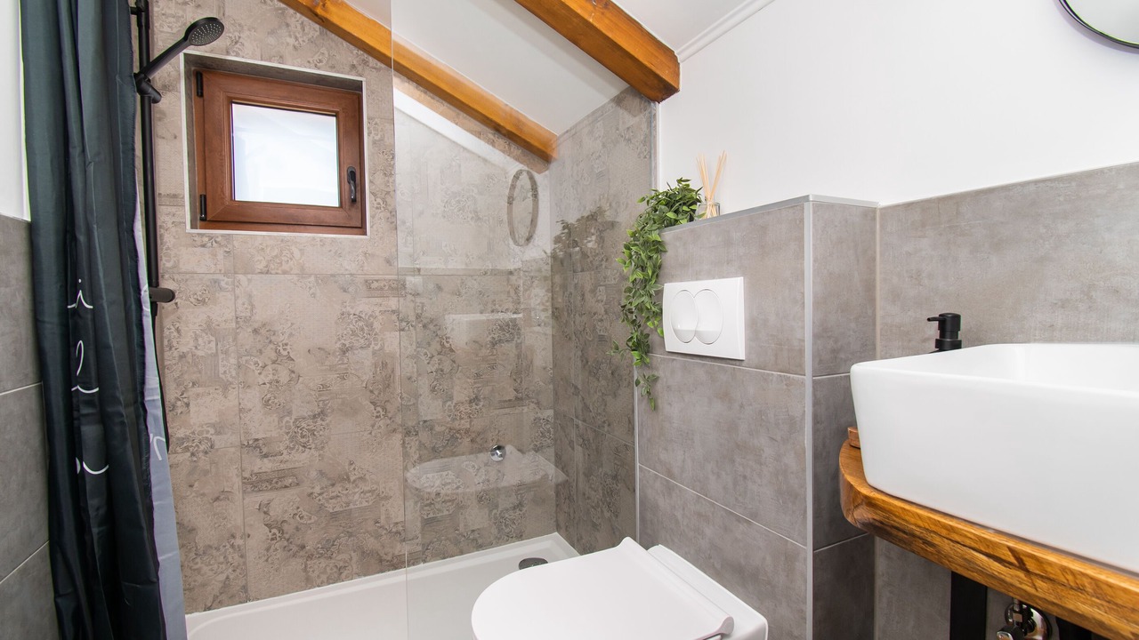 Photo of Bathroom in Skradin