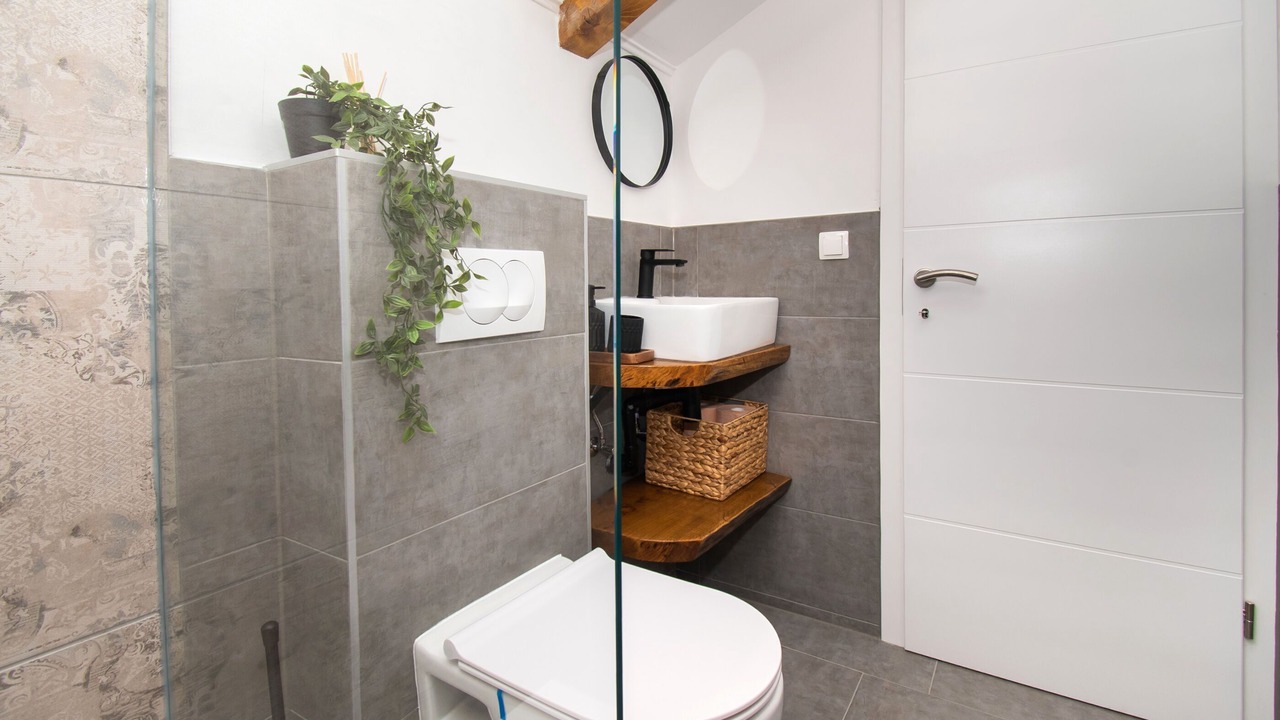 Photo of Bathroom in Skradin