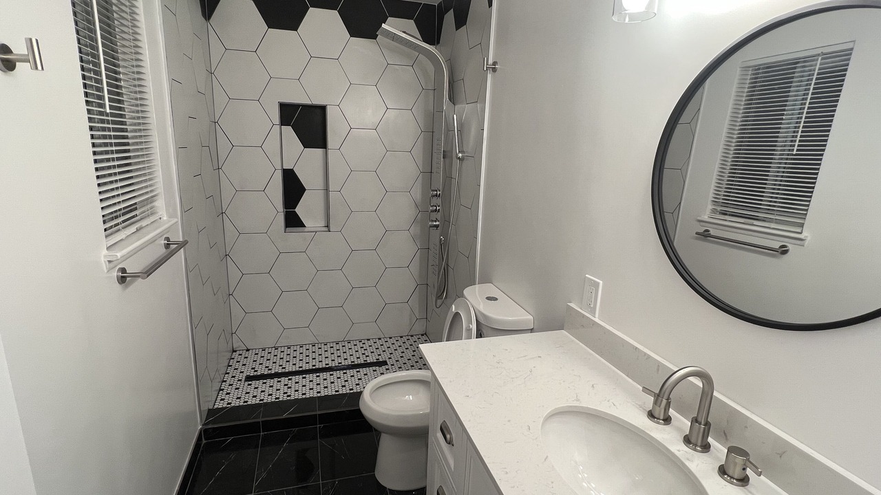 Photo of Bathroom in Rancho Oakey