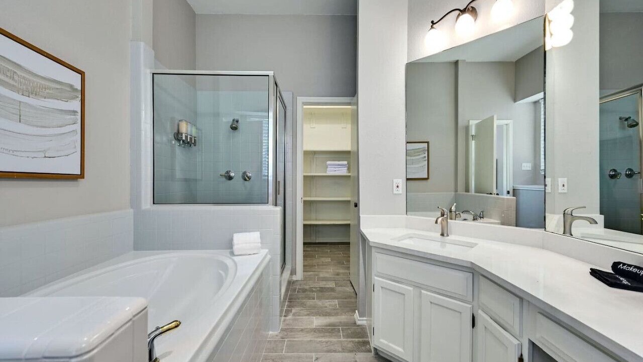 Photo of Bathroom in Wells Branch