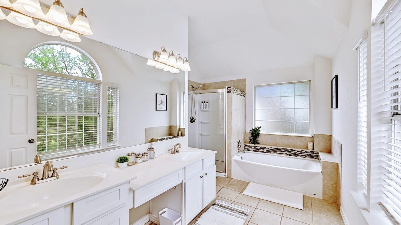 Photo of Bathroom in Wells Branch