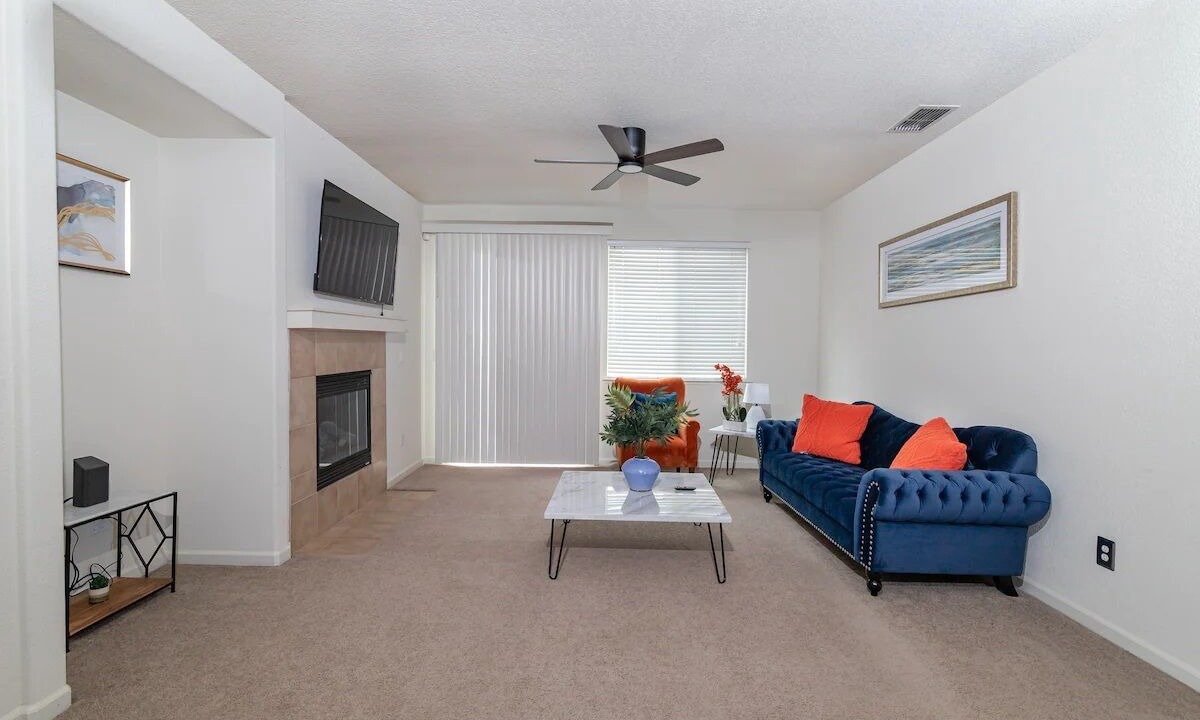 Photo of Livingroom in North Natomas