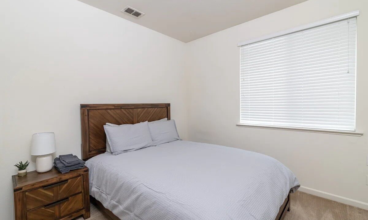 Photo of Bedroom in North Natomas