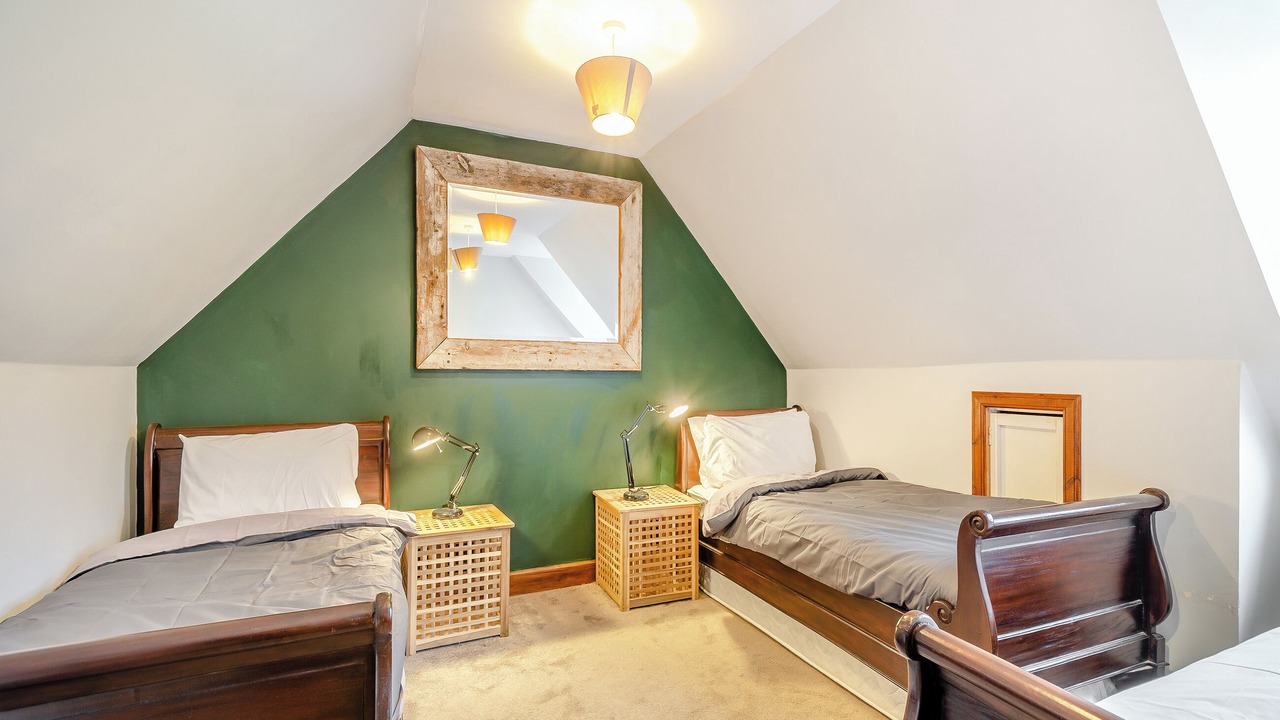 Photo of Others in Benmore