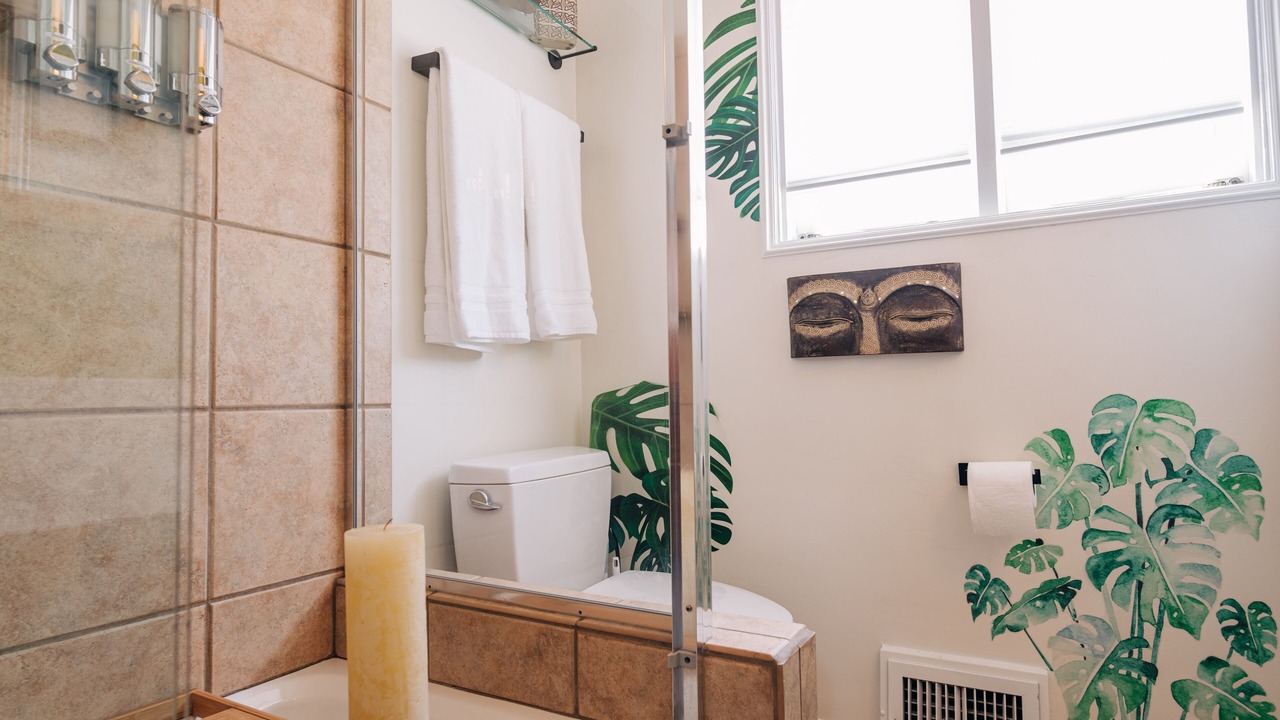 Photo of Bathroom in Del Norte Place