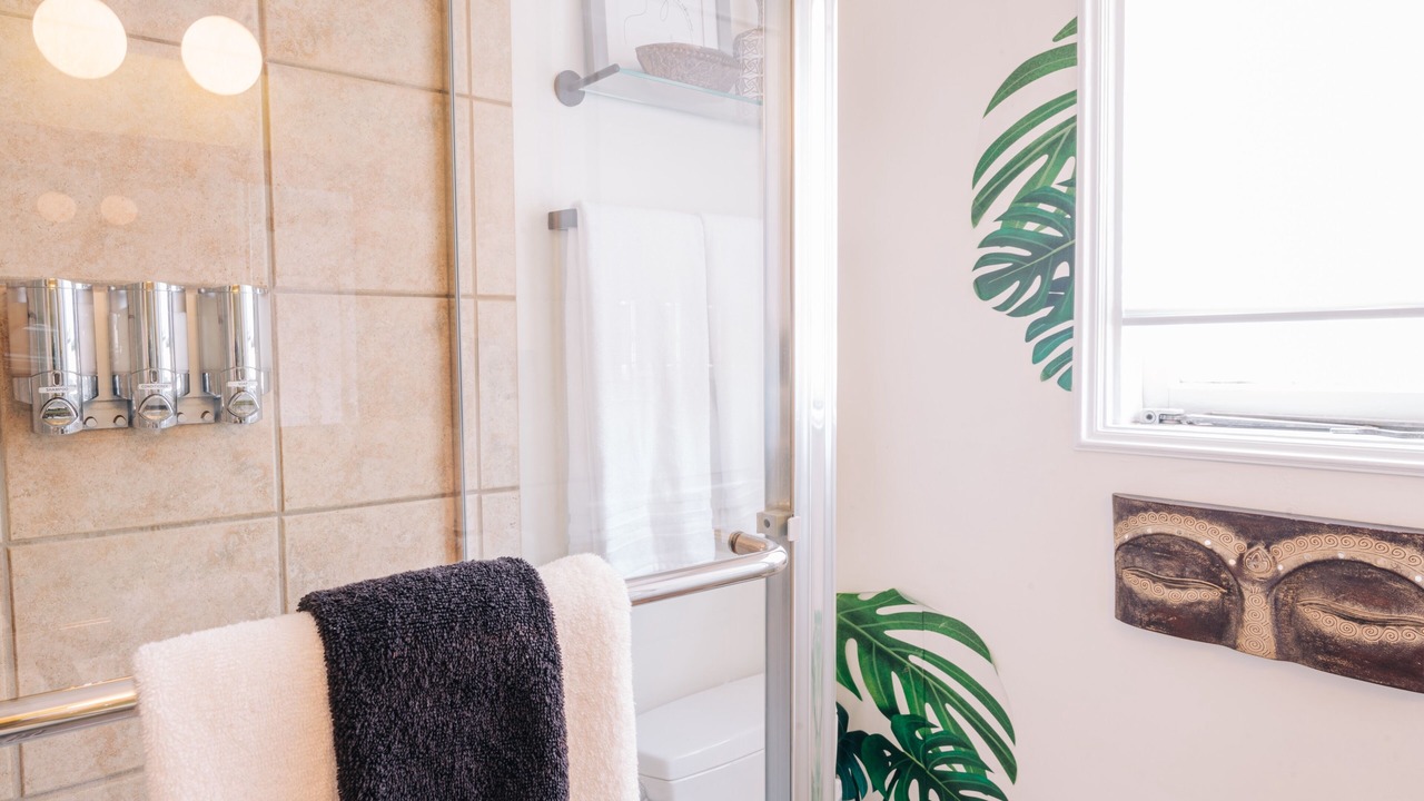 Photo of Bathroom in Del Norte Place