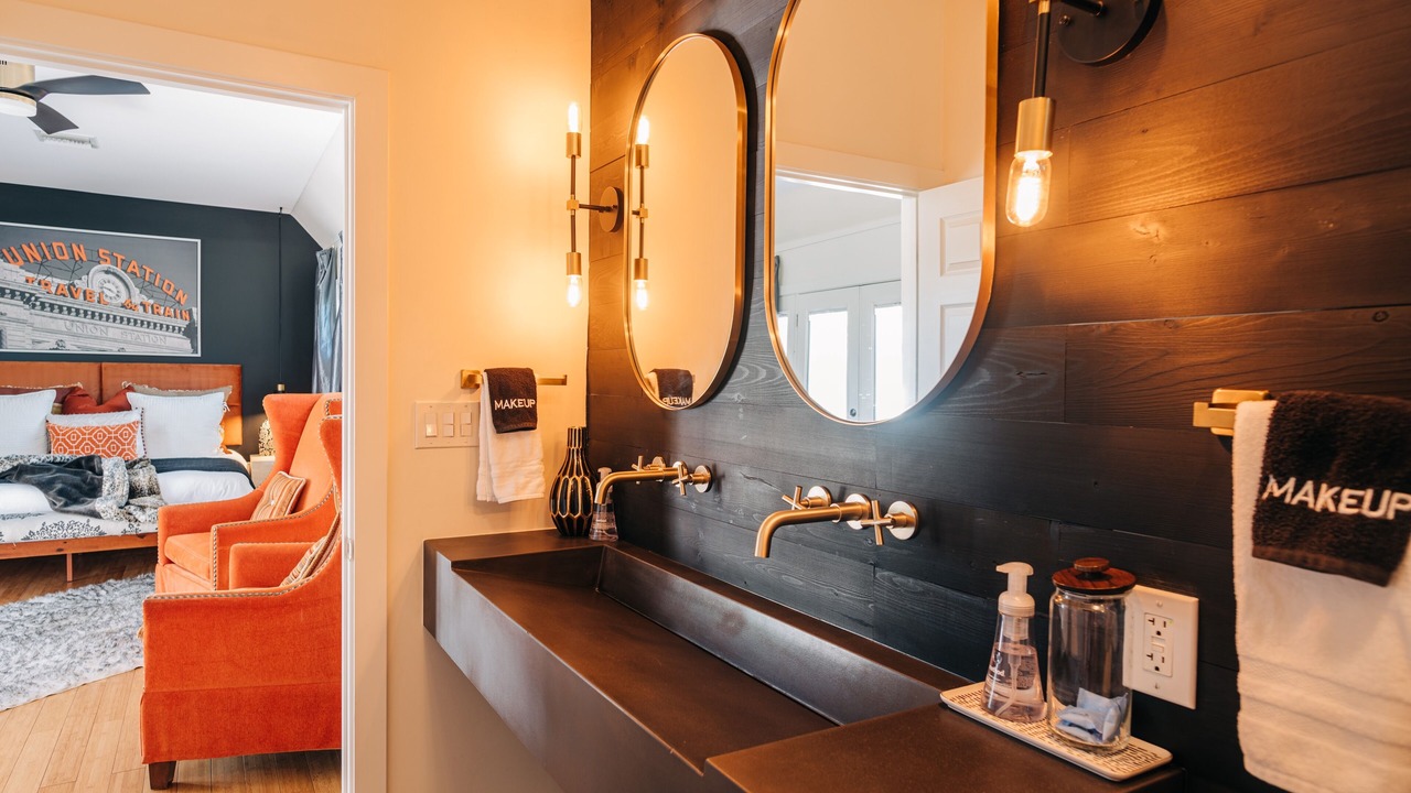 Photo of Bathroom in Del Norte Place