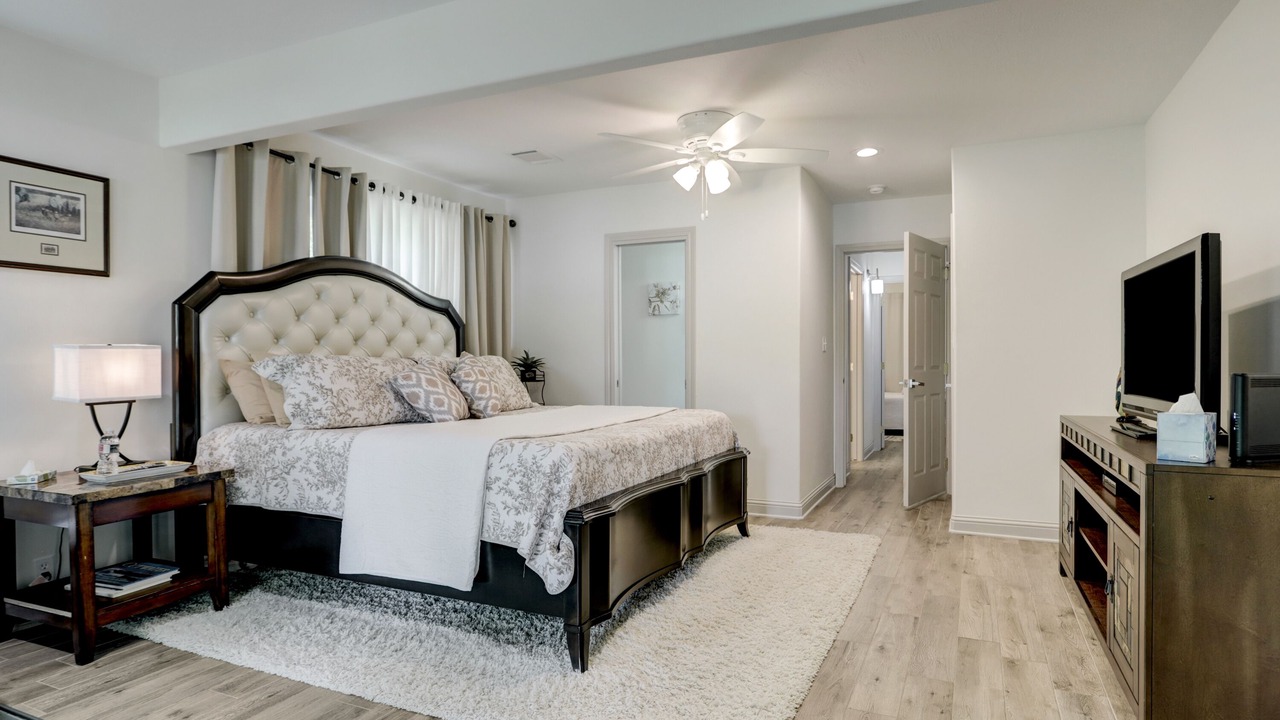 Photo of Bedroom in Kingwood
