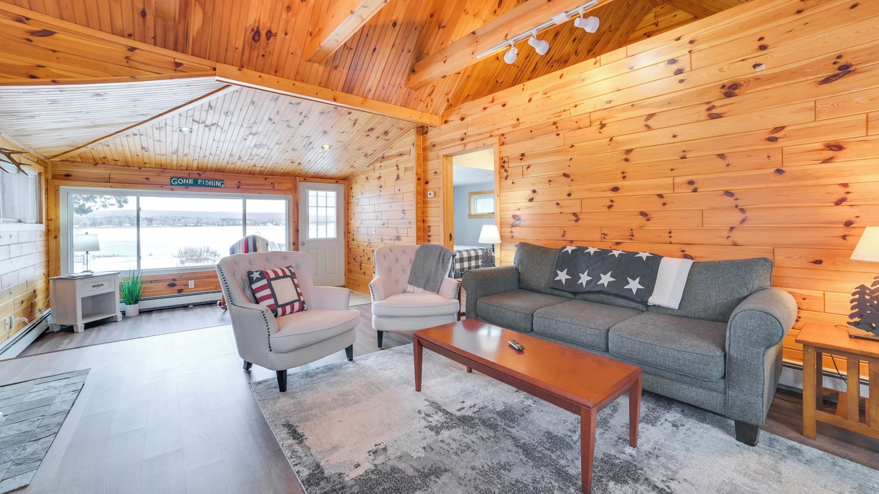Photo of Livingroom in Petoskey