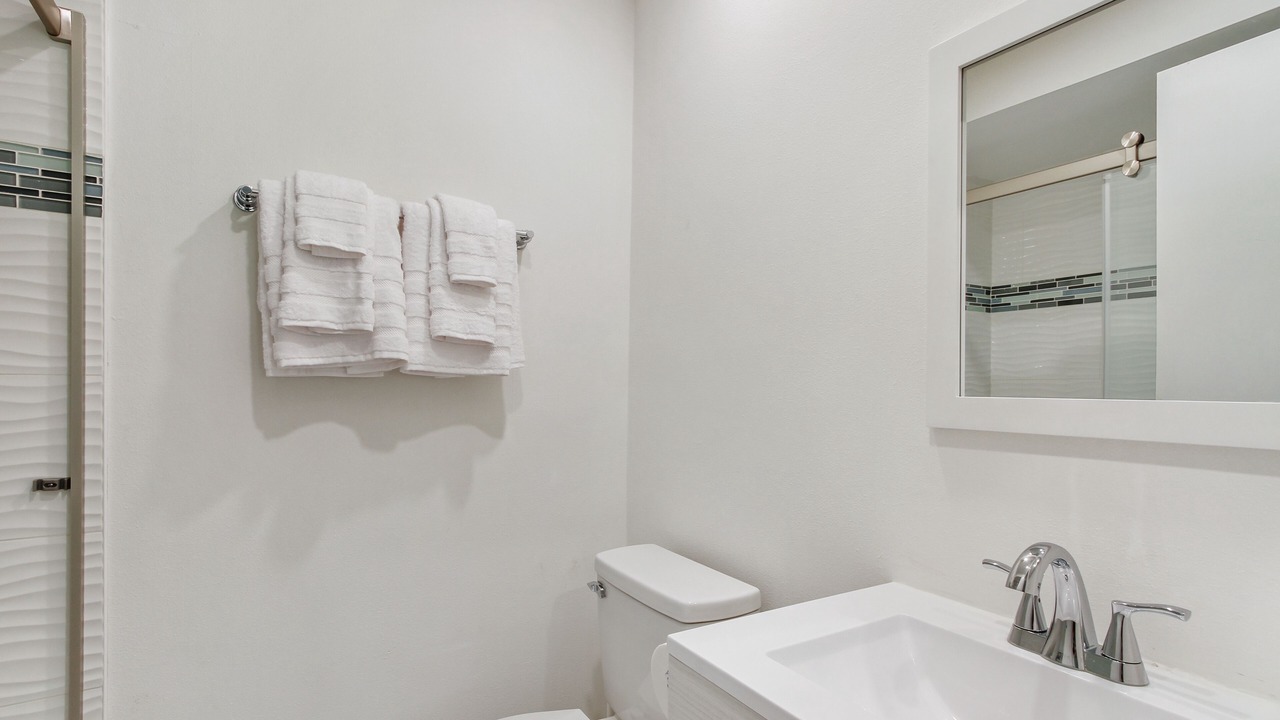 Photo of Bathroom in Bunker Oaks