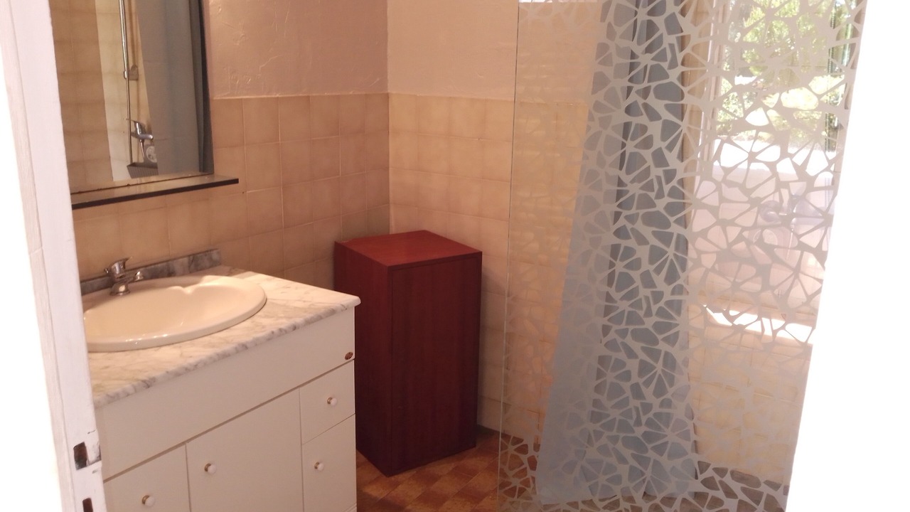 Photo of Bathroom in Escoussans