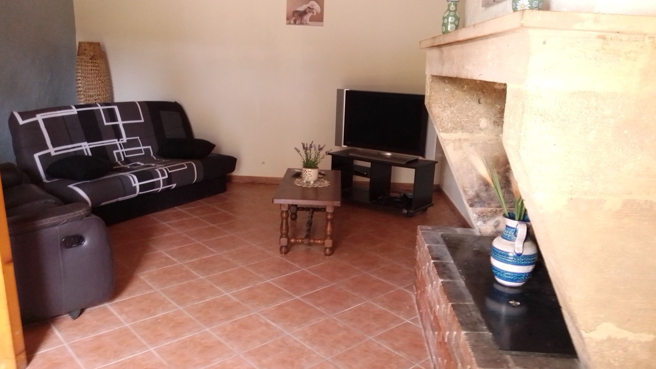 Photo of Livingroom in Escoussans