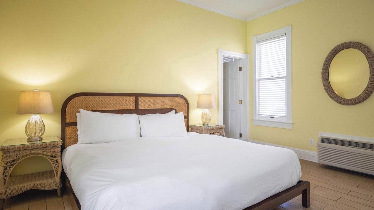Photo of Bedroom in Historic Seaport