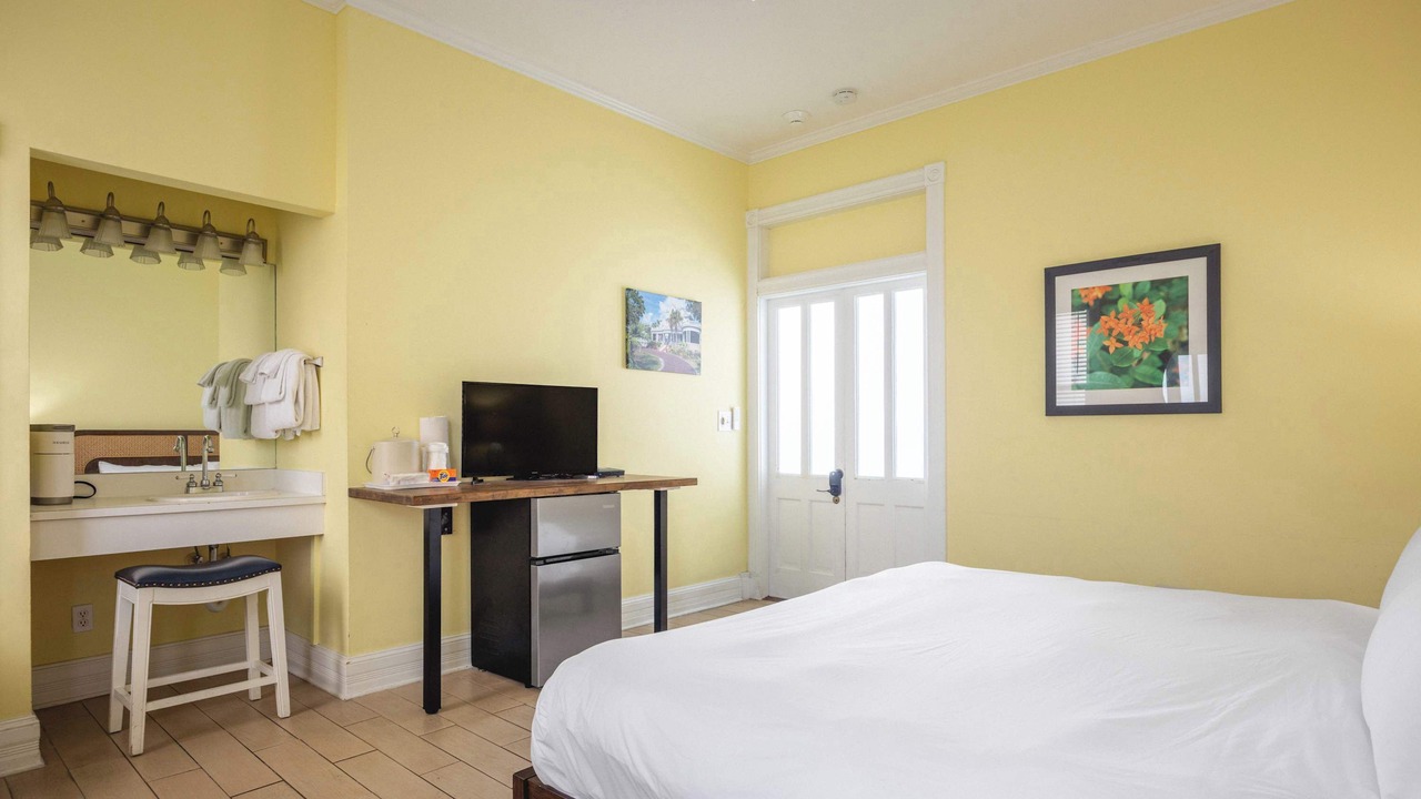 Photo of Bedroom in Historic Seaport