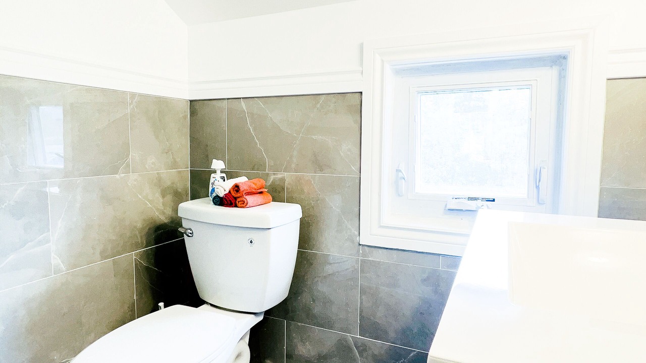 Photo of Bathroom in Niagara Falls