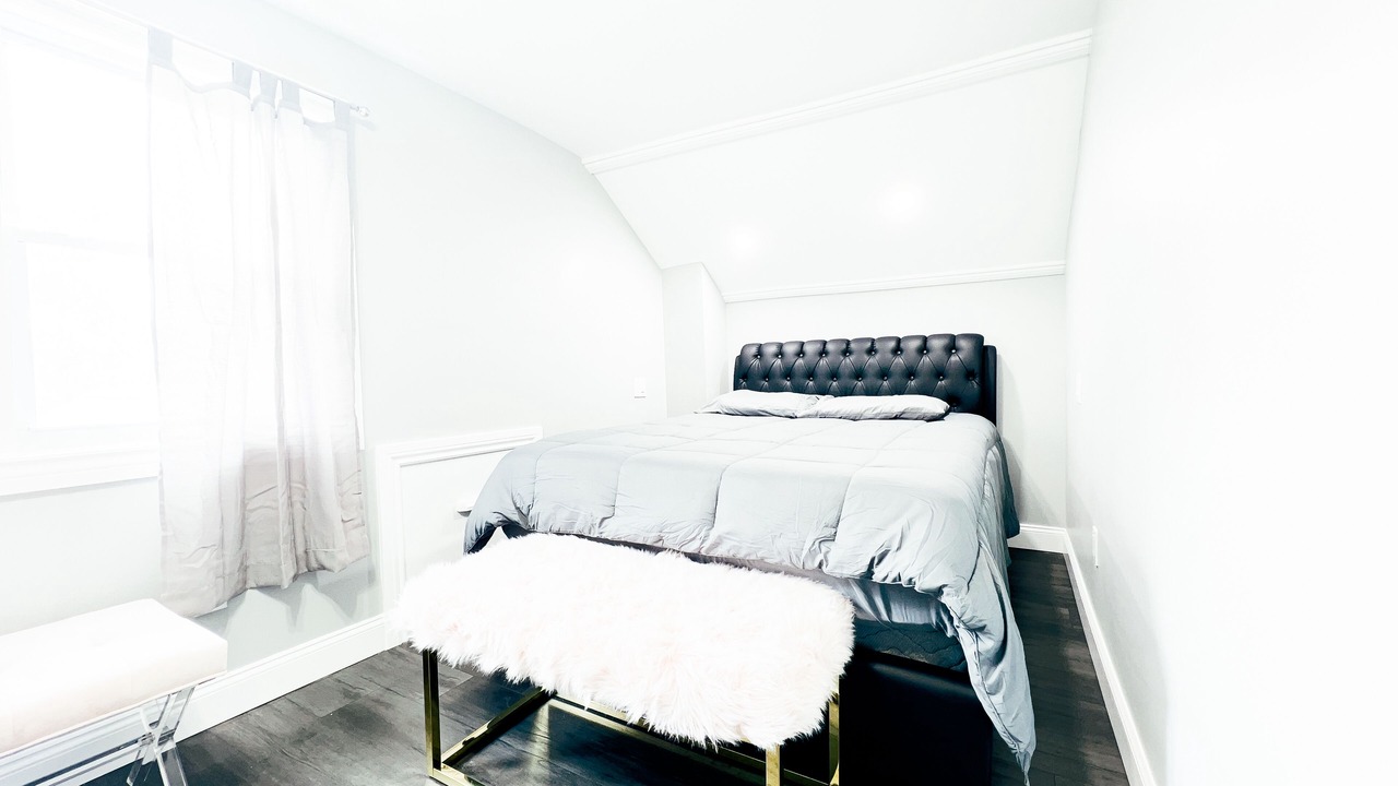 Photo of Bedroom in Niagara Falls