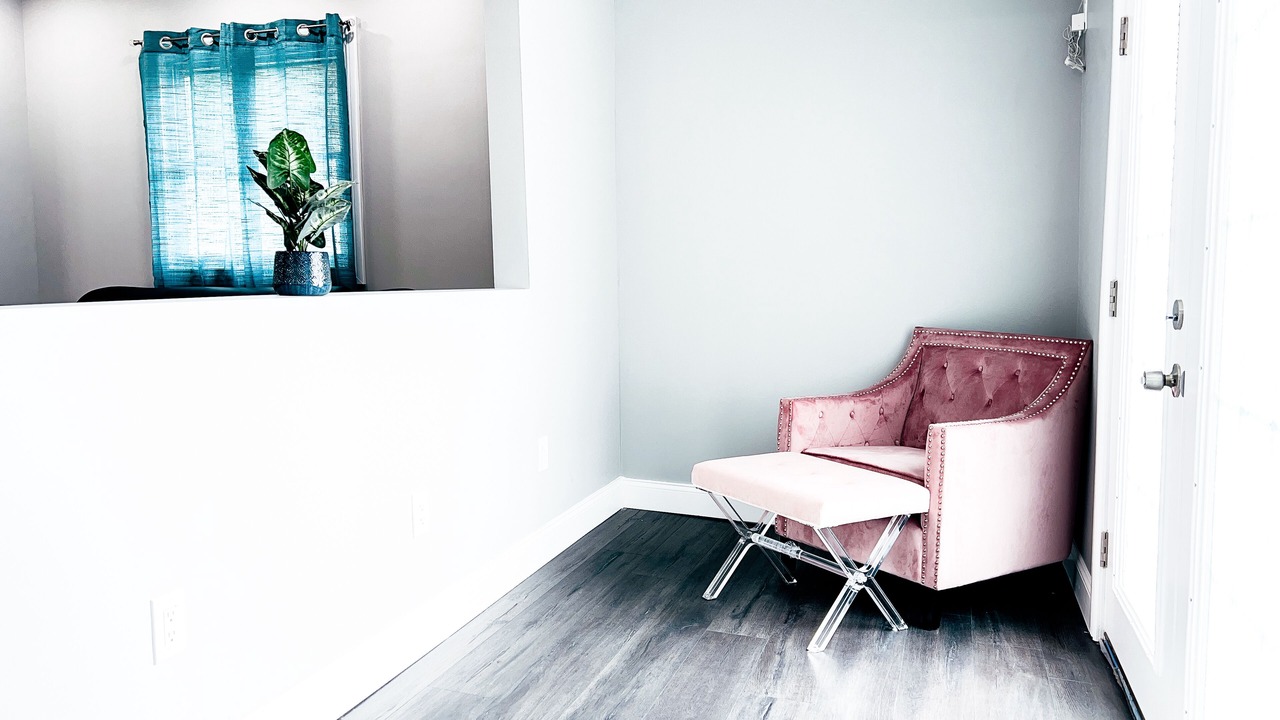 Photo of Livingroom in Niagara Falls