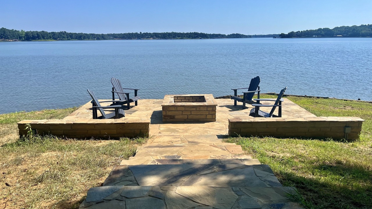Photo of Outdoor in Dogwood