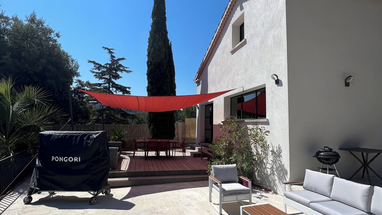 Photo of Patio Balcony in Bouc-Bel-Air