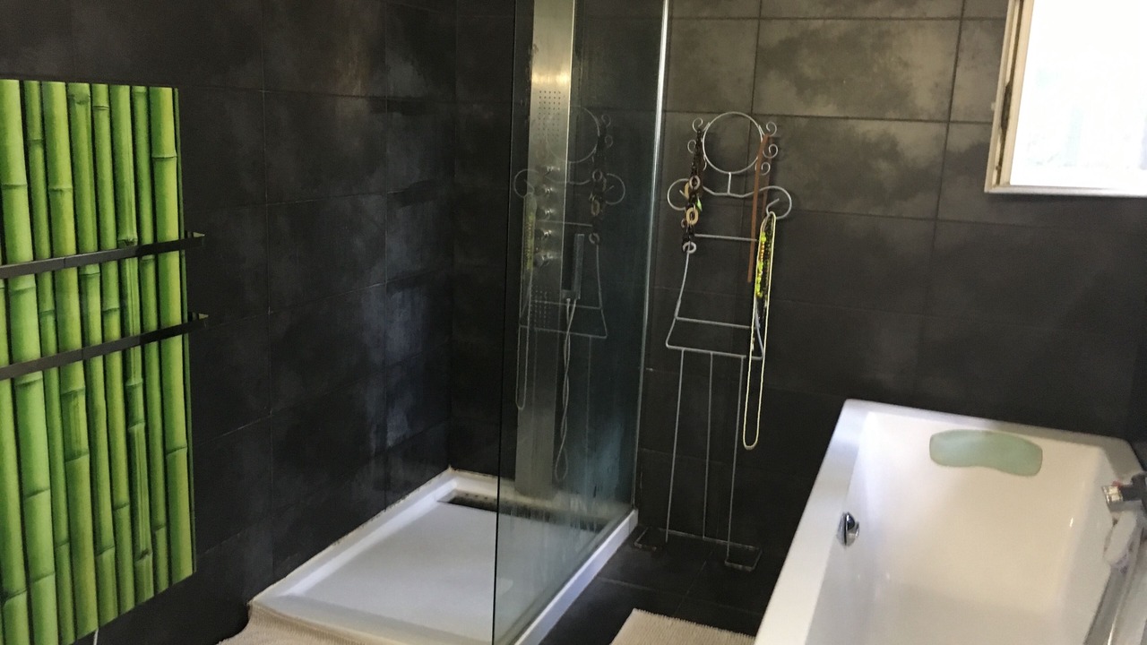 Photo of Bathroom in Bouc-Bel-Air