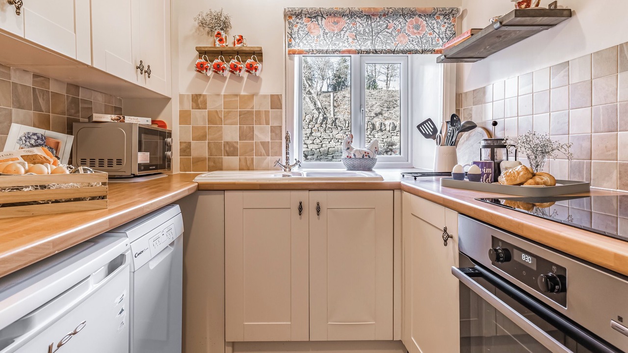 Photo of Others in Oakworth