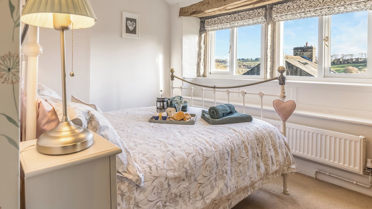 Photo of Others in Oakworth