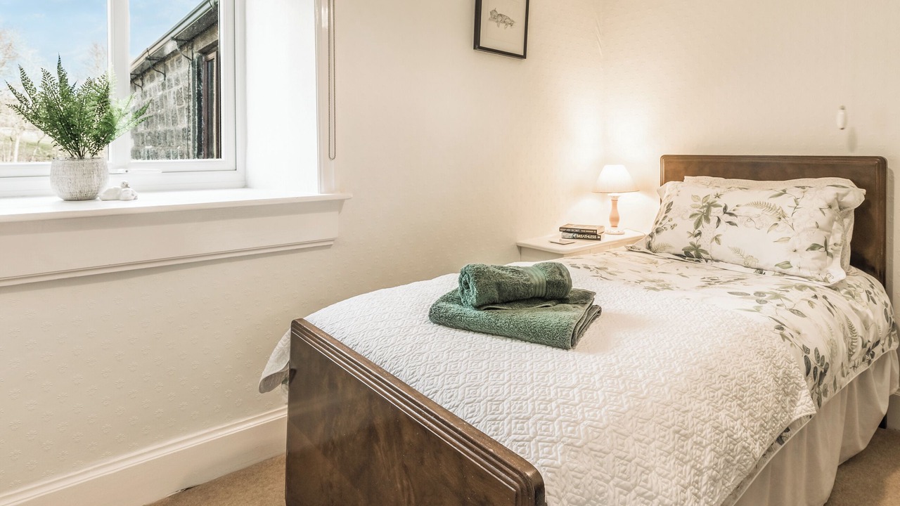 Photo of Others in Oakworth