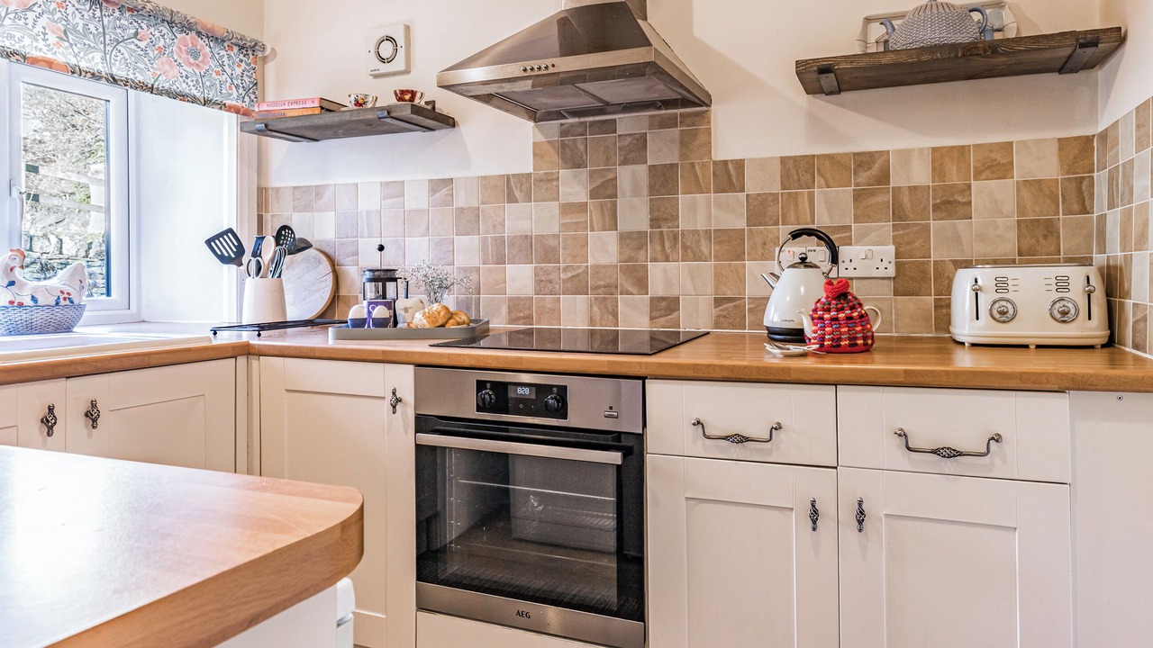 Photo of Others in Oakworth