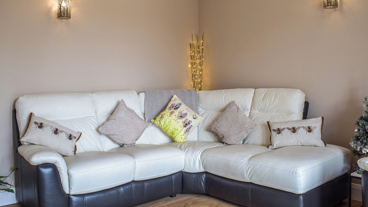 Photo of Others in Hope under Dinmore