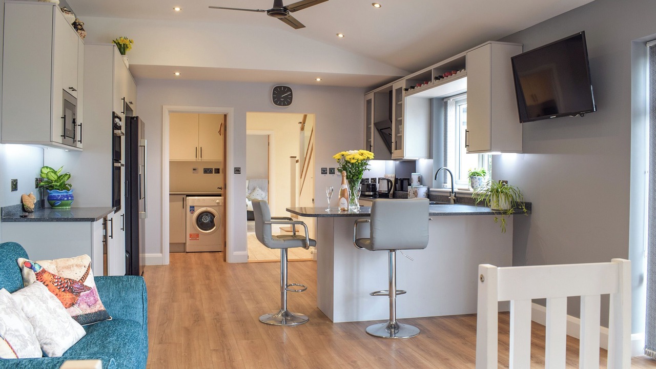 Photo of Others in Hope under Dinmore