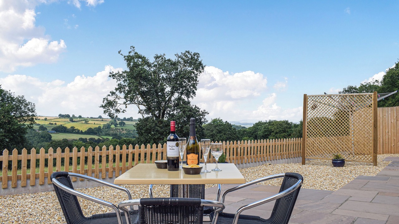 Photo of Others in Hope under Dinmore