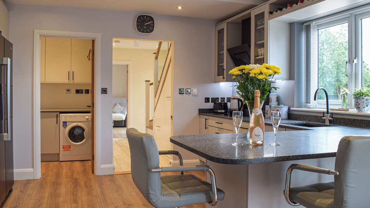 Photo of Others in Hope under Dinmore