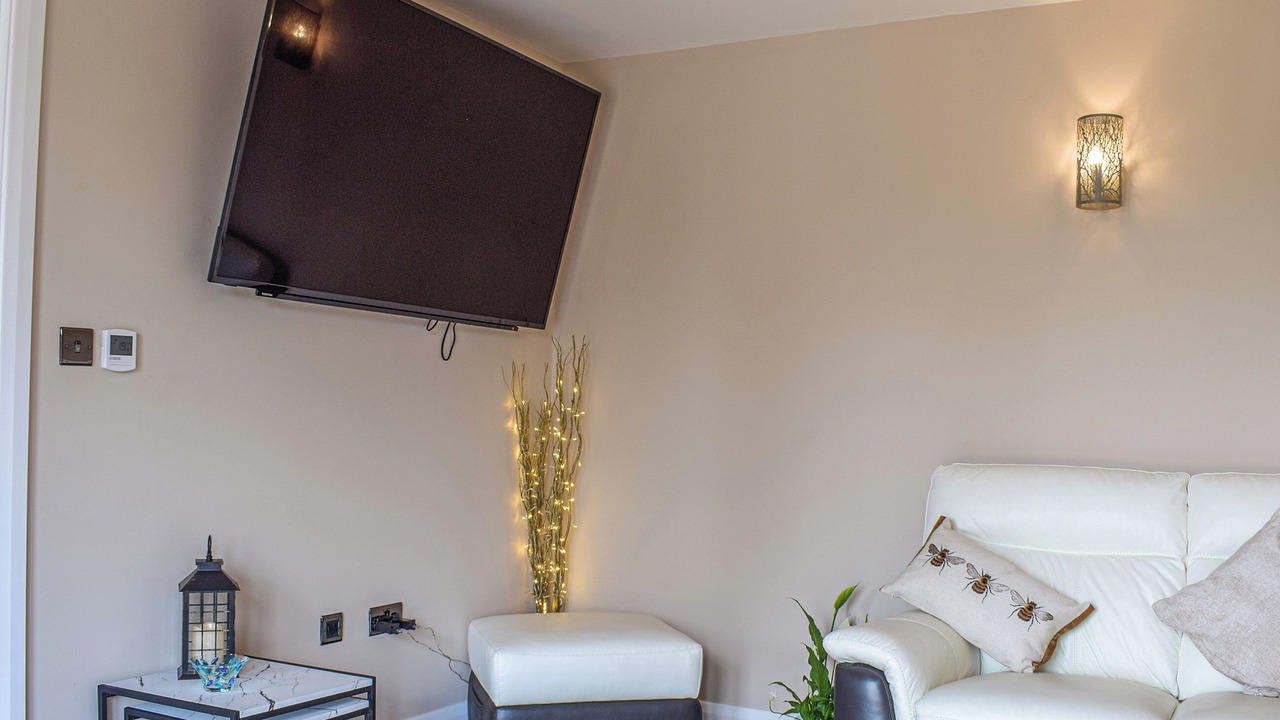 Photo of Others in Hope under Dinmore