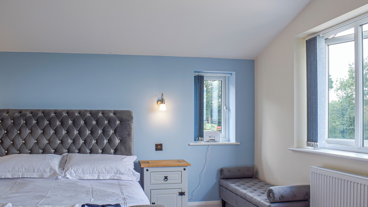 Photo of Others in Hope under Dinmore