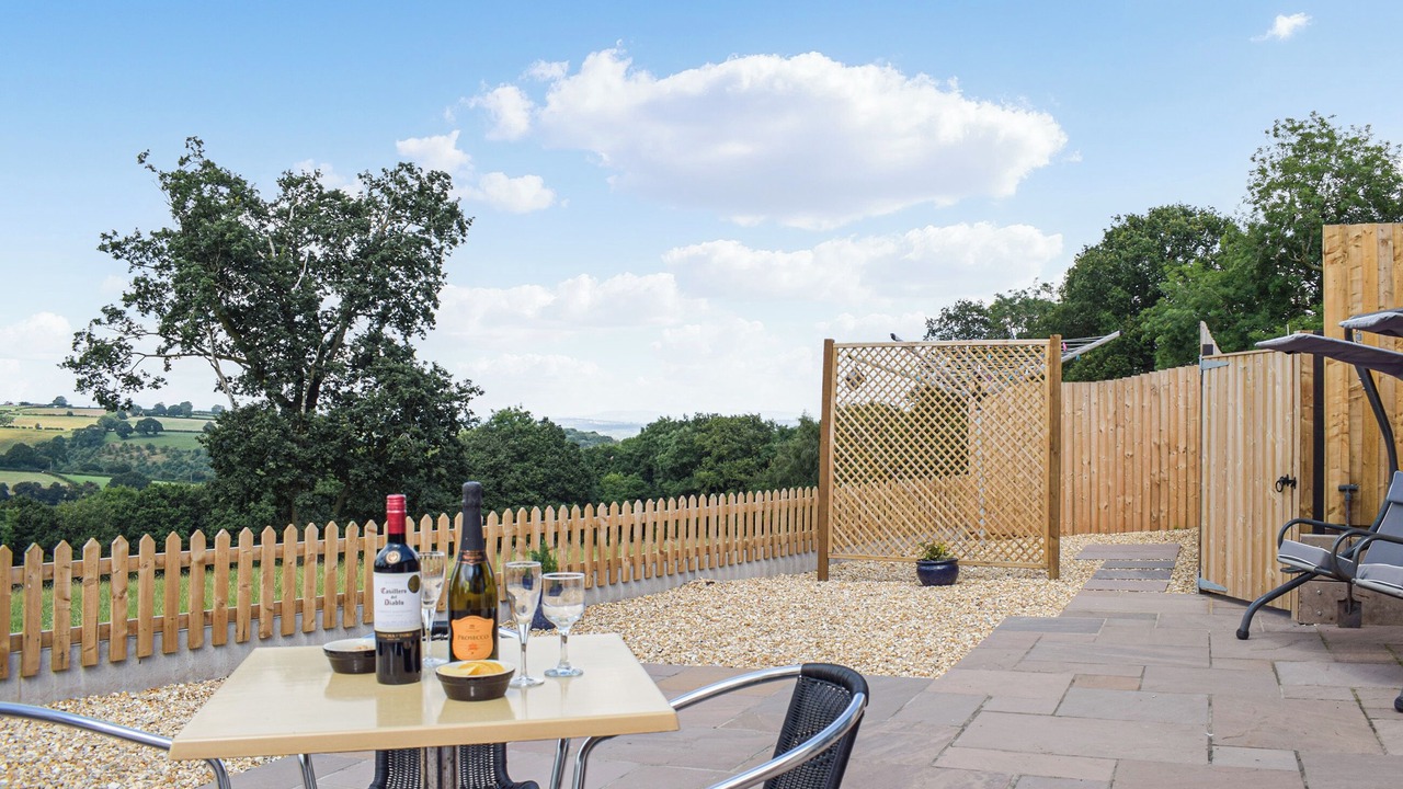 Photo of Others in Hope under Dinmore