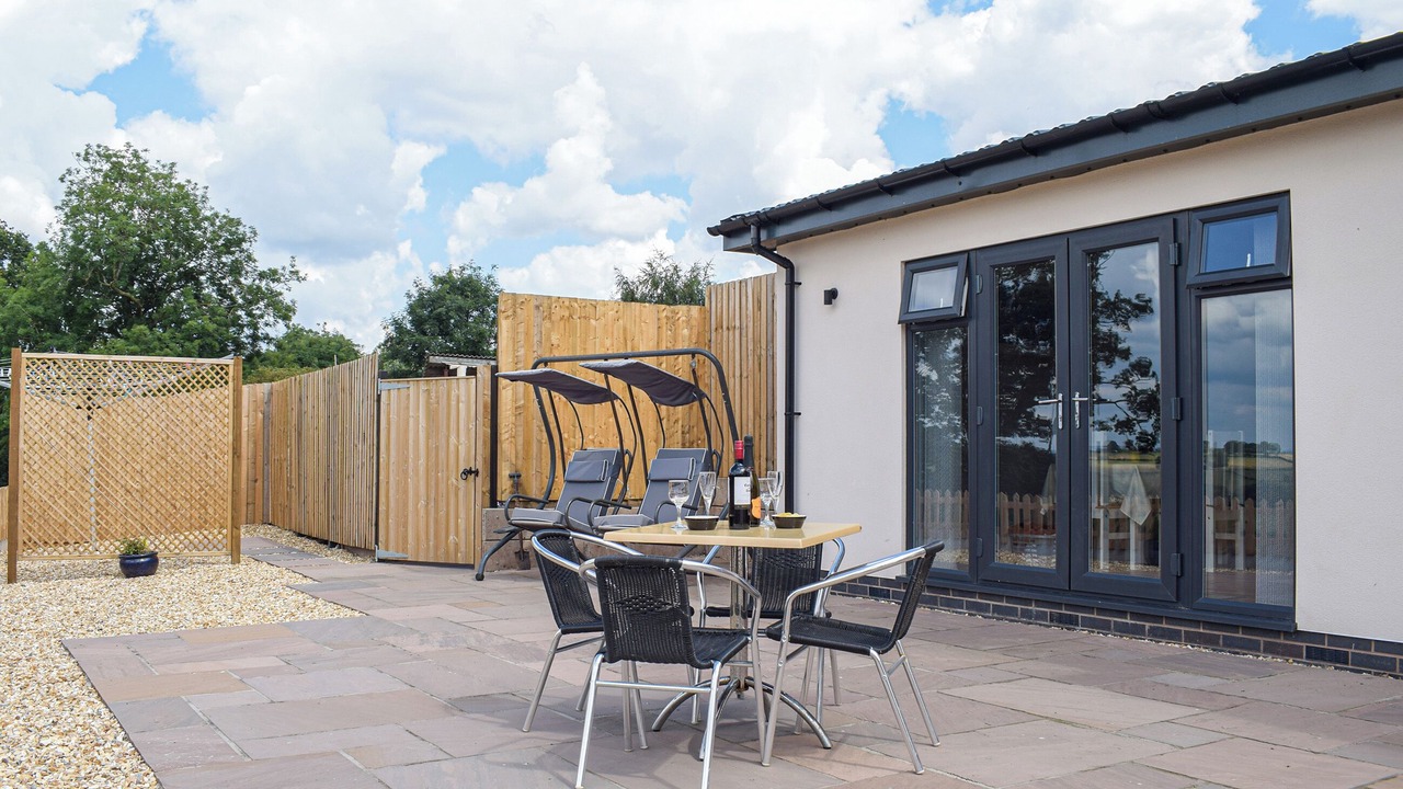 Photo of Others in Hope under Dinmore