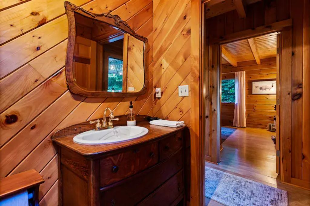 Photo of Bathroom in Buechel