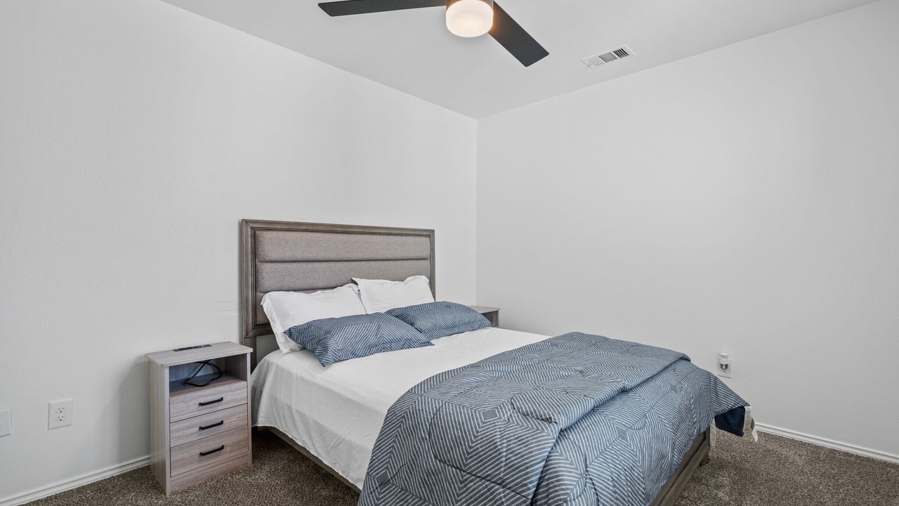 Photo of Bedroom in Allen