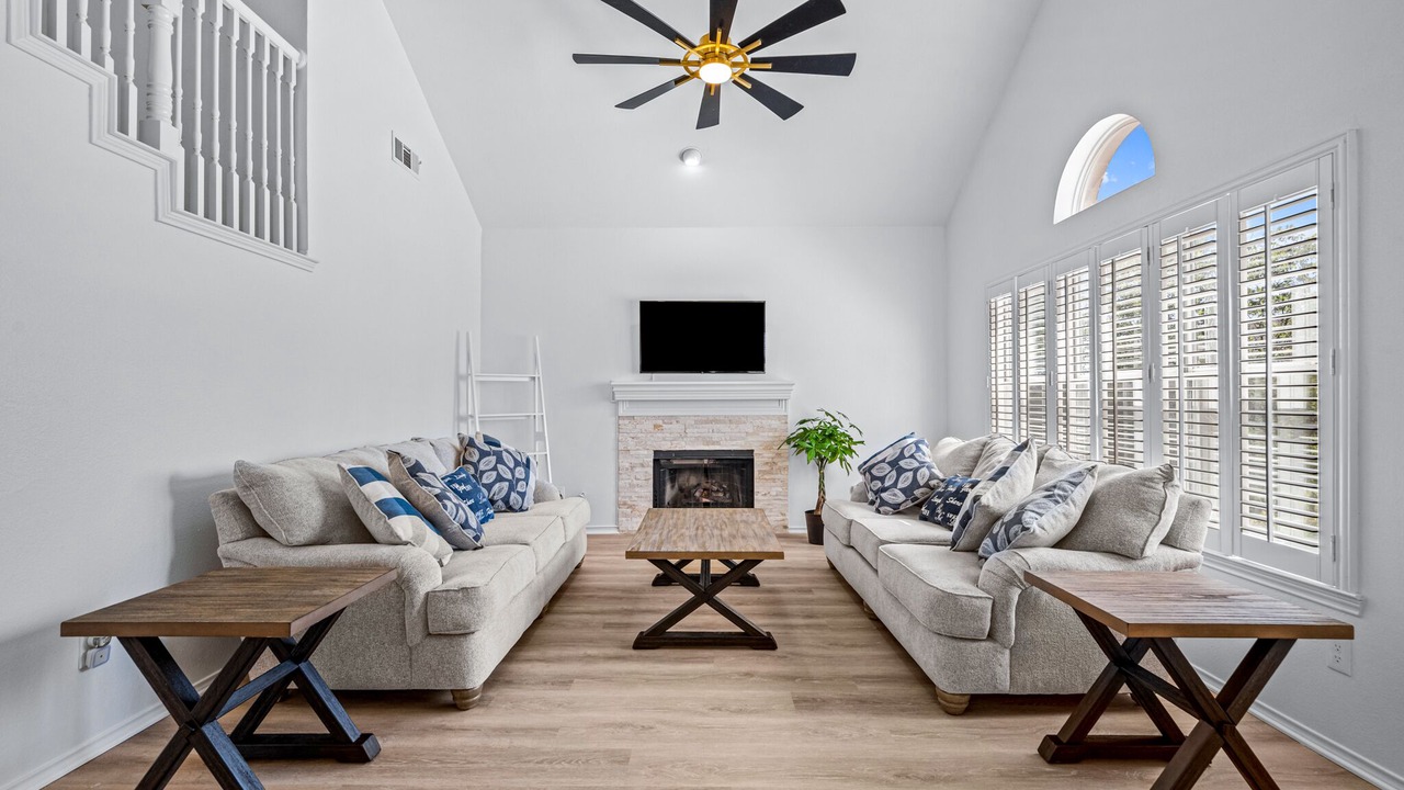 Photo of Livingroom in Allen
