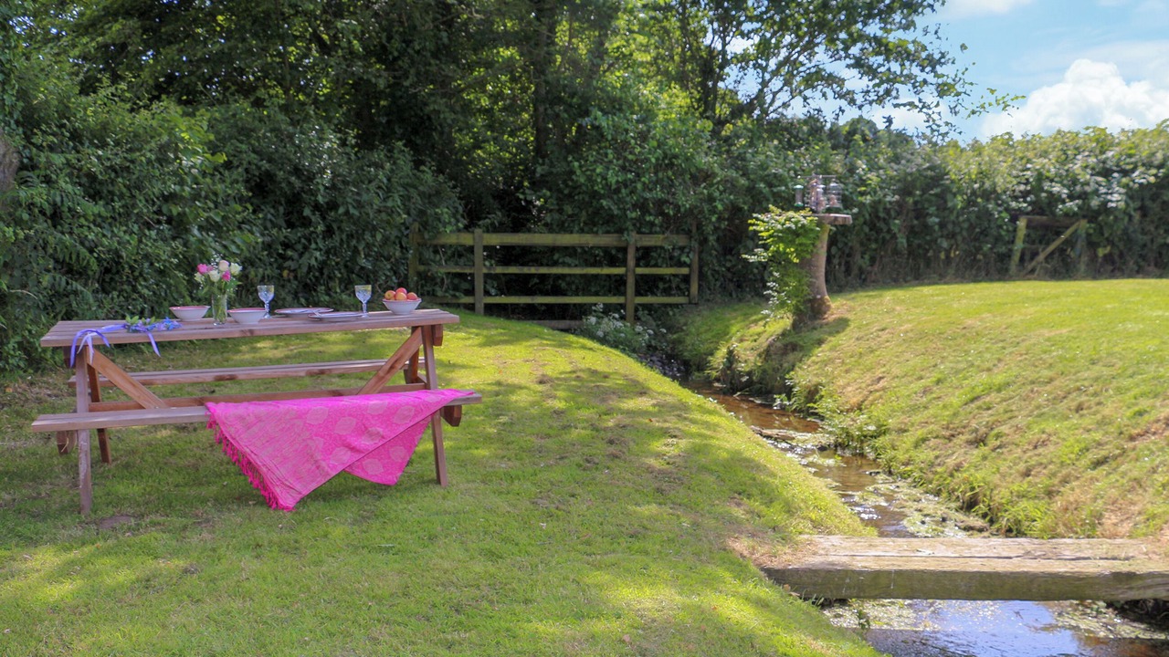 Photo of Outdoor in Eleighwater