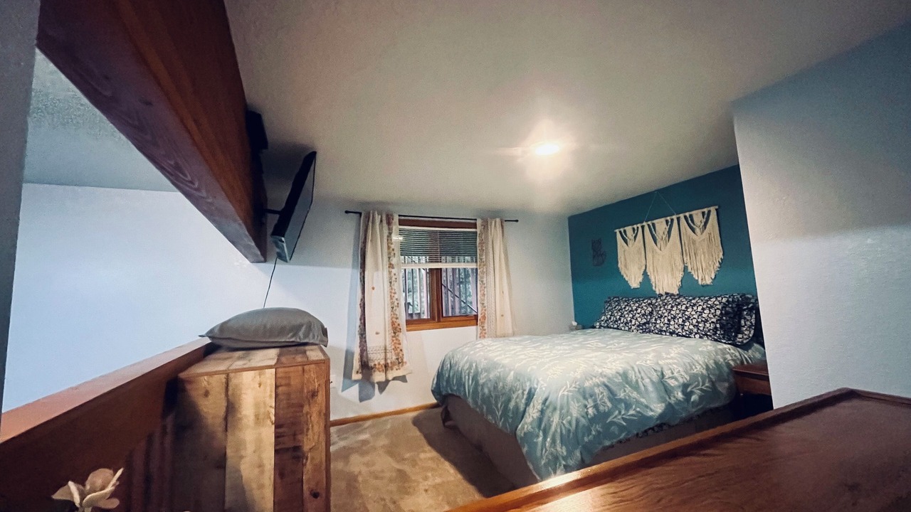 Photo of Bedroom in Valdez