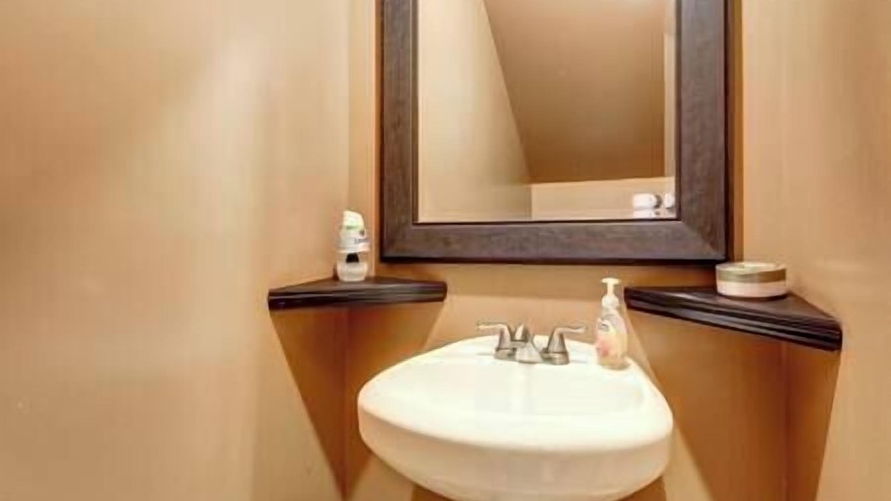 Photo of Bathroom in Washington