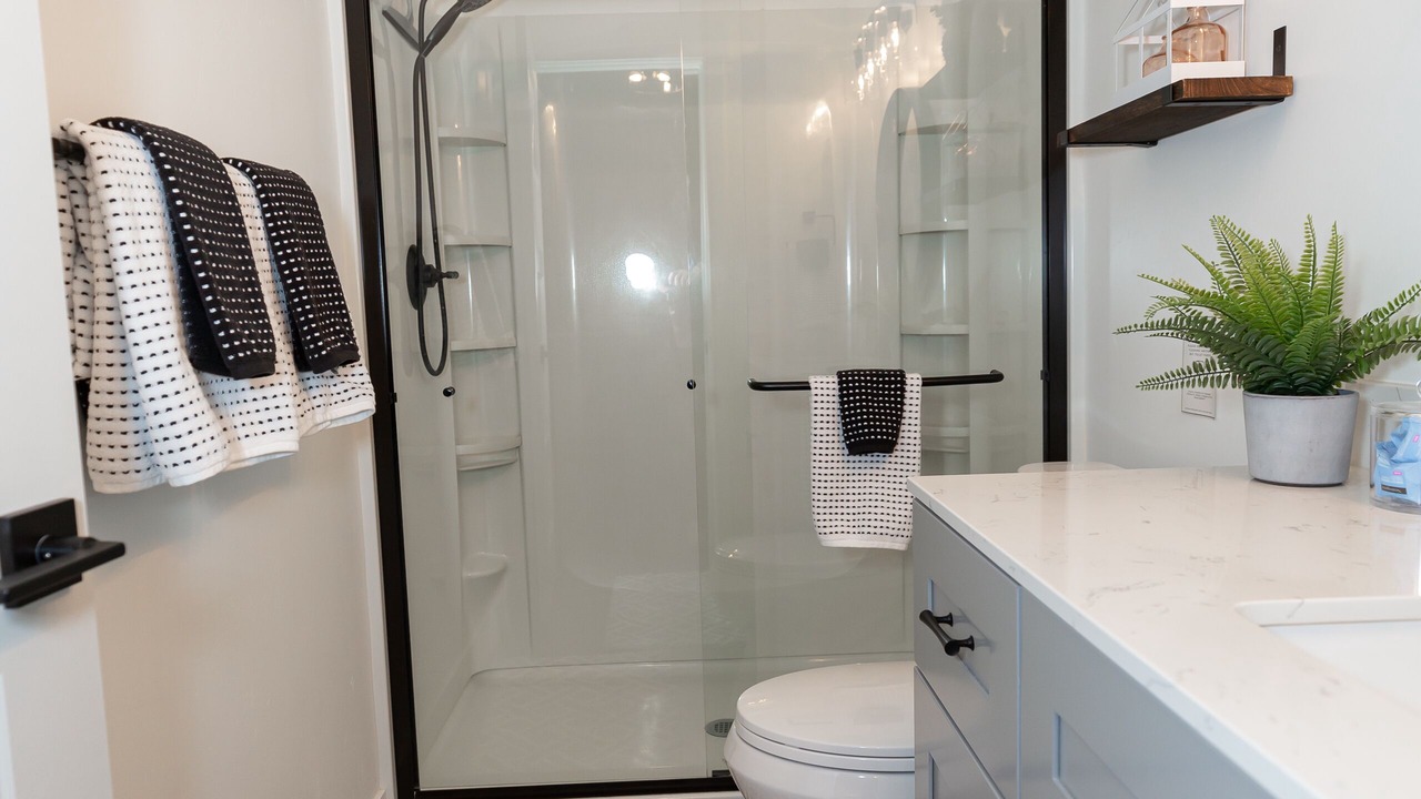 Photo of Bathroom in Eagle Mountain